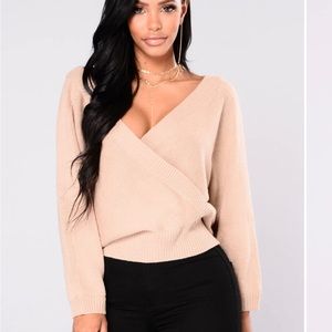 ANNE MARIE SWEATER TOP
